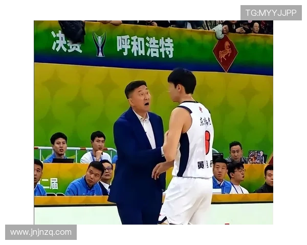 宏远早报!杜锋或将继续高升,黄明依自费特训,家政度假不忘苦练_广东_训练_进行